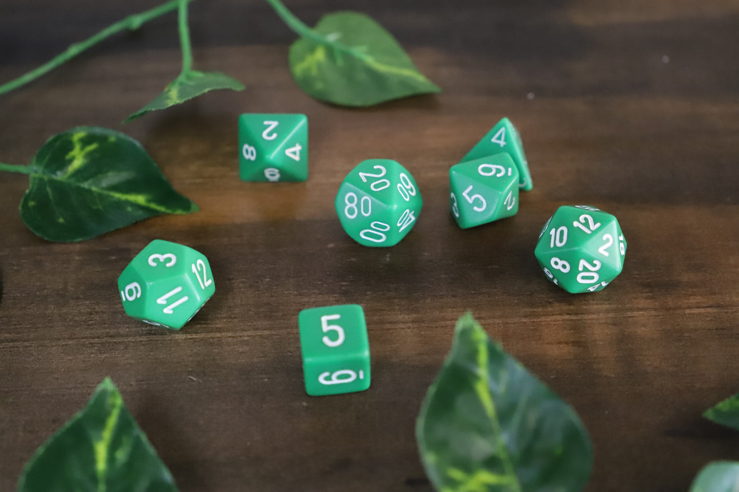 Green And White 7 Set Dice