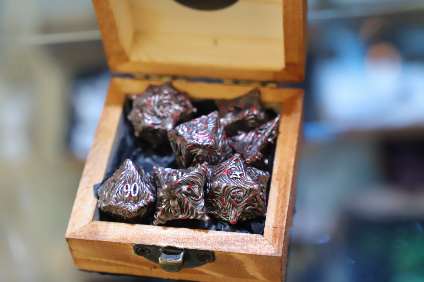 Decorative Metal 7 Dice Set
